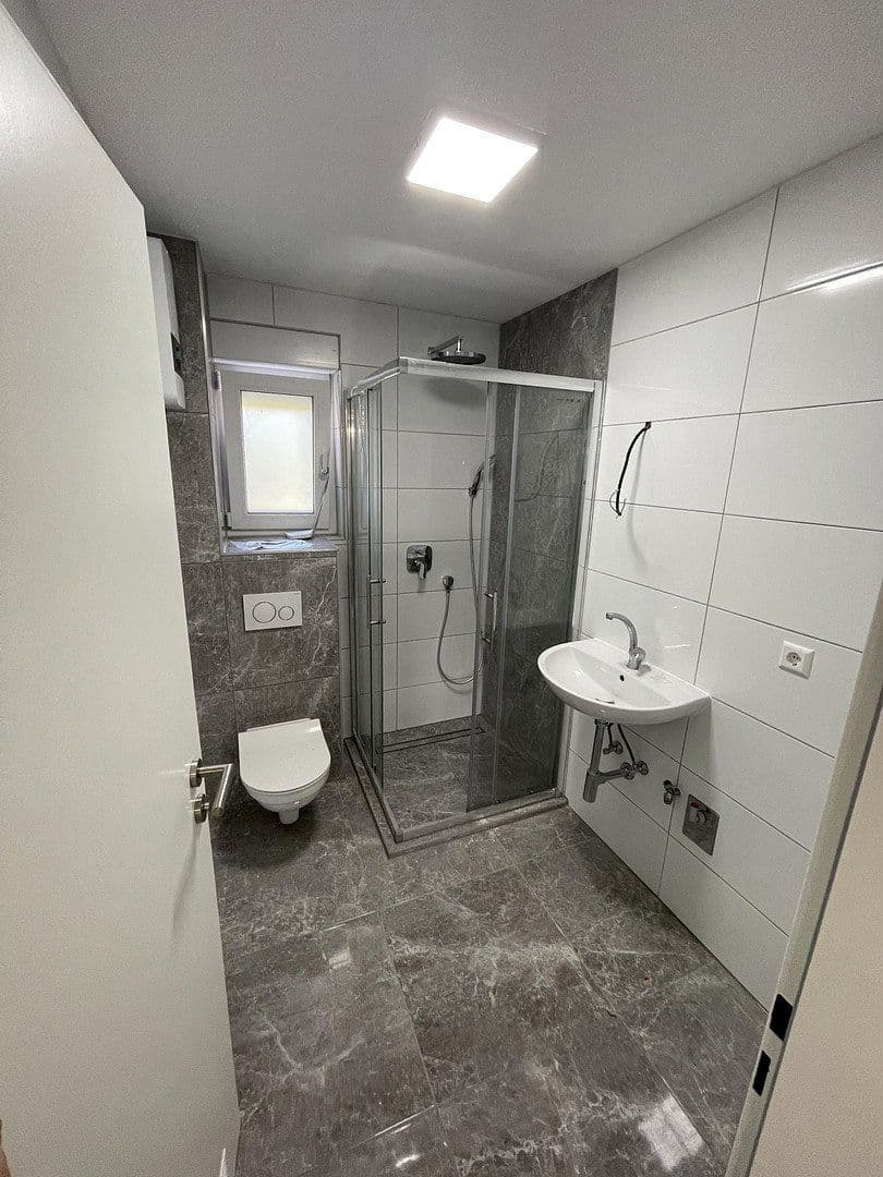 Pronájem bytu 3+1 74 m², Waiblingen, Bádensko-Württembersko Pronájem bytu 3+1 74 m², Waiblingen, Bádensko-Württembersko