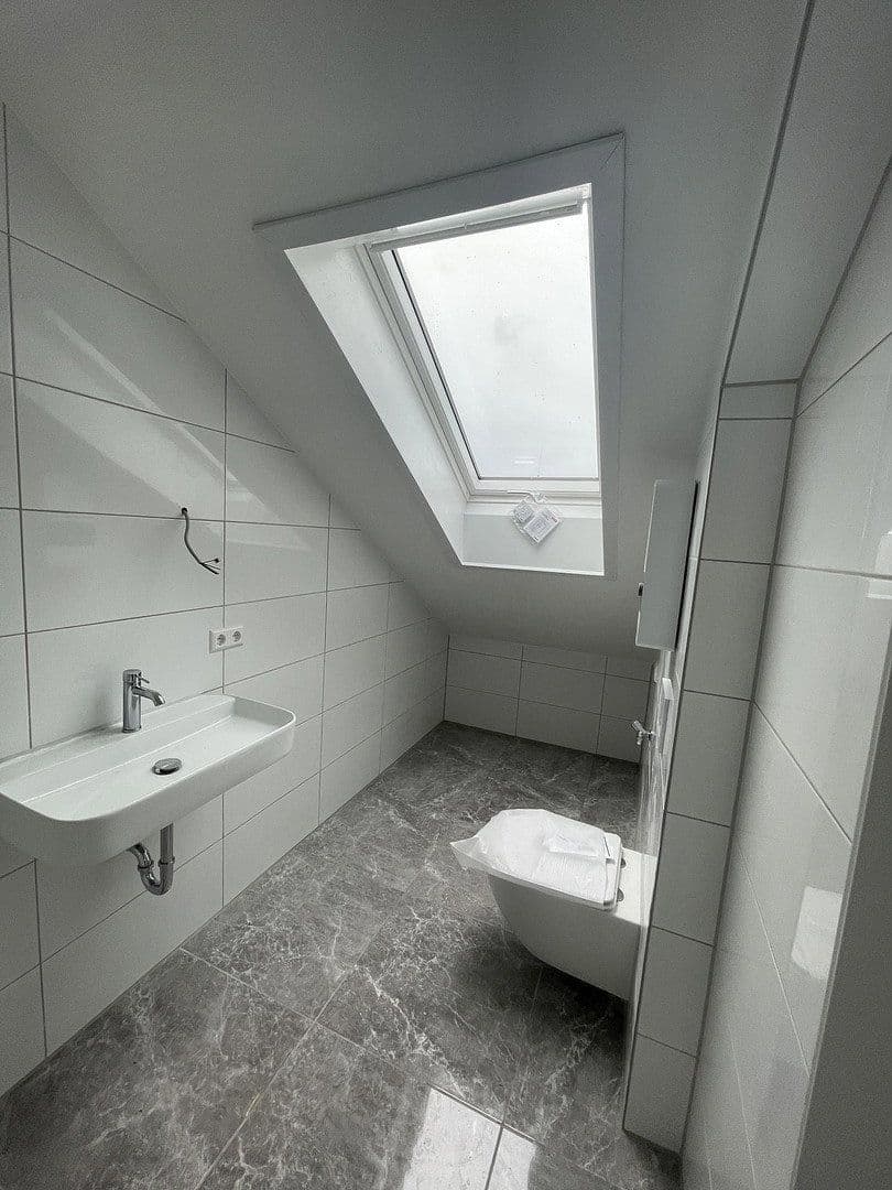Pronájem bytu 3+1 74 m², Waiblingen, Bádensko-Württembersko Pronájem bytu 3+1 74 m², Waiblingen, Bádensko-Württembersko