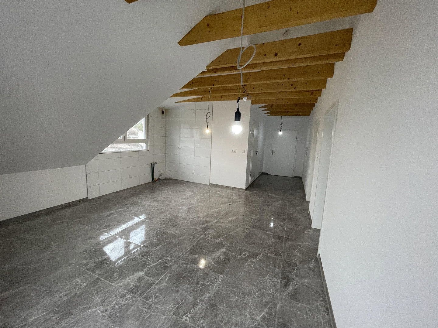 Pronájem bytu 3+1 74 m², Waiblingen, Bádensko-Württembersko Pronájem bytu 3+1 74 m², Waiblingen, Bádensko-Württembersko