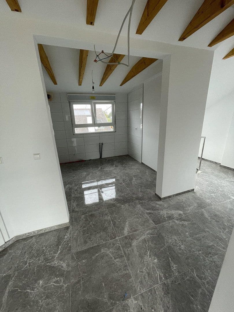 Pronájem bytu 3+1 74 m², Waiblingen, Bádensko-Württembersko Pronájem bytu 3+1 74 m², Waiblingen, Bádensko-Württembersko