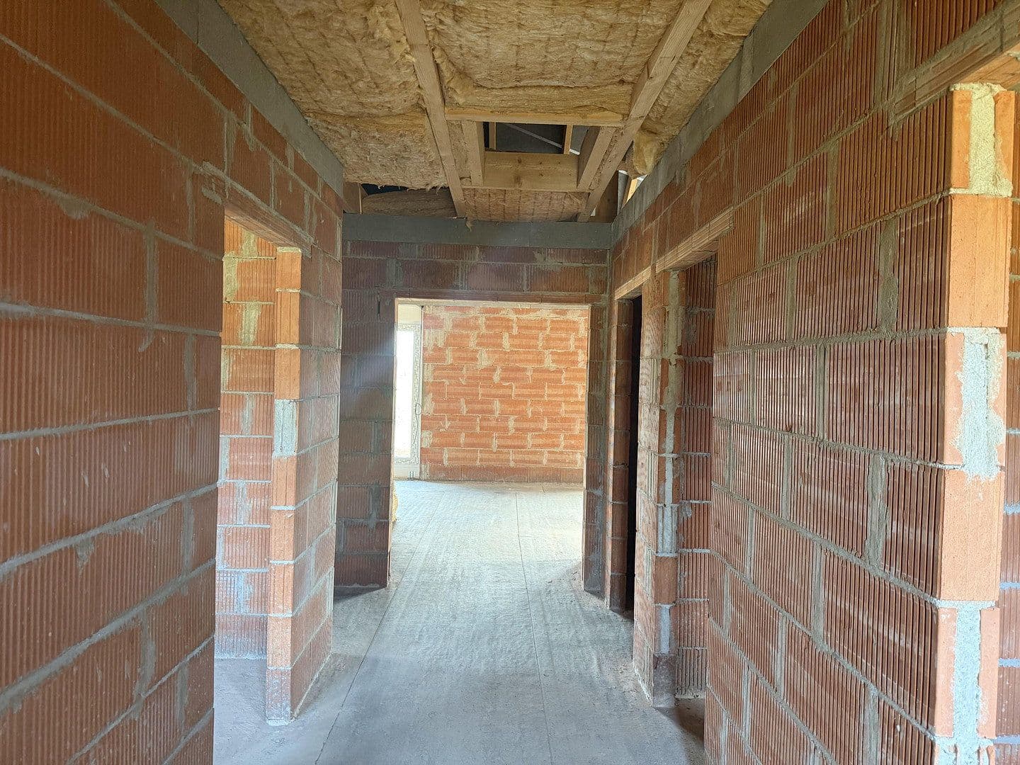 Prodej domu 129 m², pozemek 832 m², Im Feld 15, Warmsen, Dolní Sasko Prodej domu 129 m², pozemek 832 m², Im Feld 15, Warmsen, Dolní Sasko