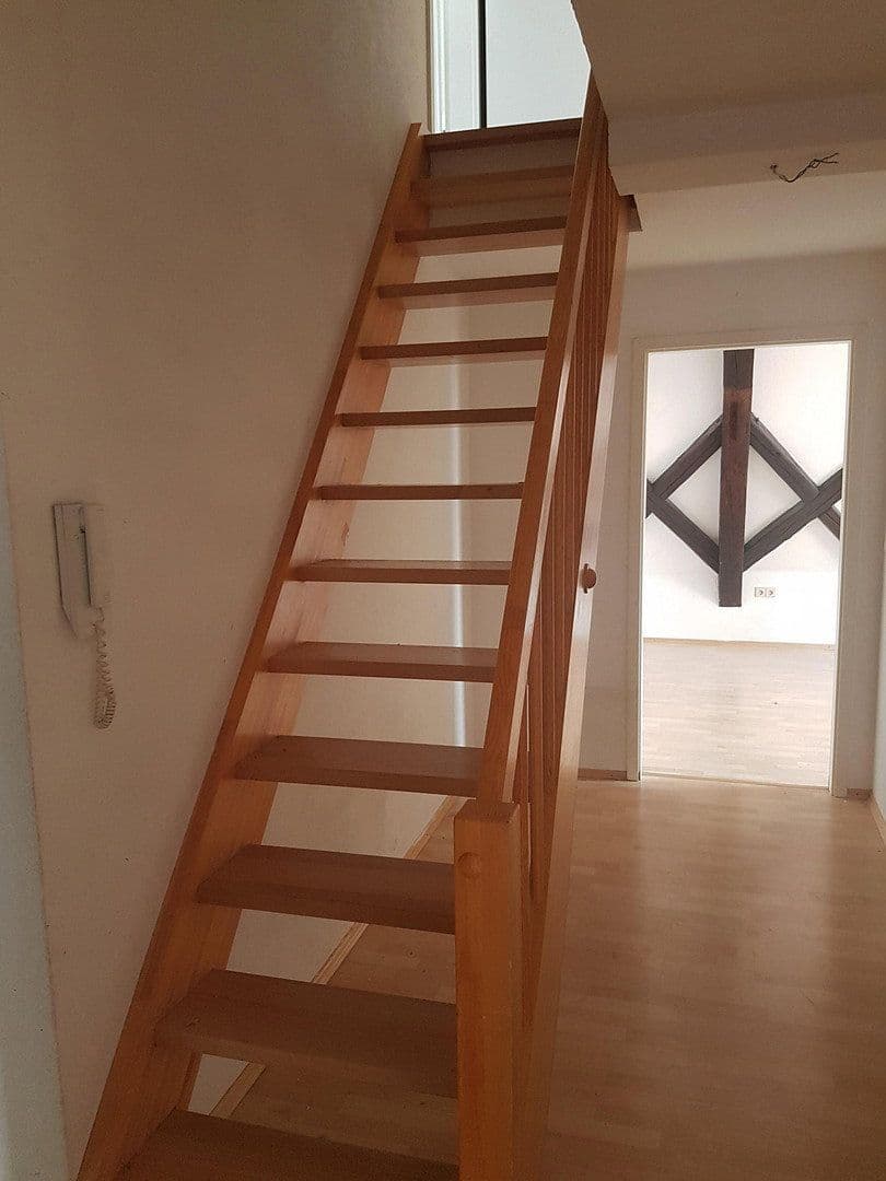 Pronájem bytu 3+1 80 m², Hauptstraße 54, Bietigheim-Bissingen, Bádensko-Württembersko Pronájem bytu 3+1 80 m², Hauptstraße 54, Bietigheim-Bissingen, Bádensko-Württembersko