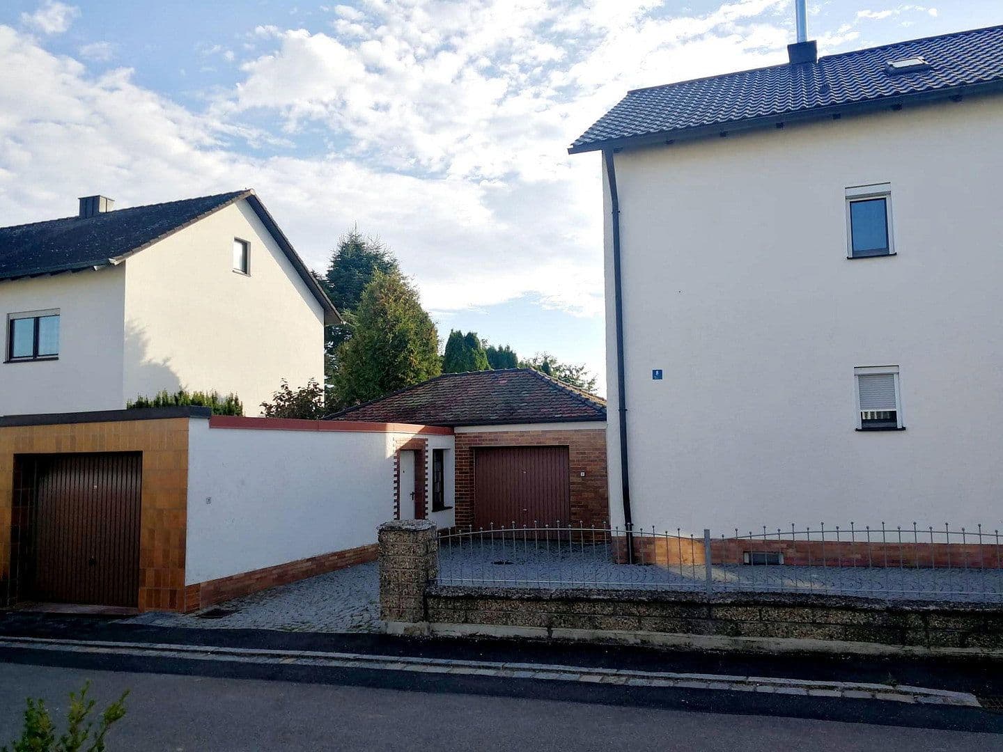 Prodej domu 200 m², pozemek 989 m², Kümmersbruck, Bavorsko Prodej domu 200 m², pozemek 989 m², Kümmersbruck, Bavorsko