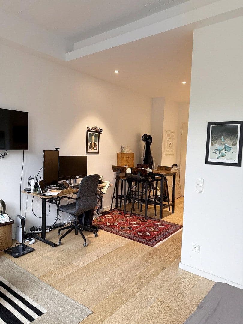 Pronájem bytu 1+1 34 m², Fürstenrieder Str. 285, München, Bavorsko Pronájem bytu 1+1 34 m², Fürstenrieder Str. 285, München, Bavorsko