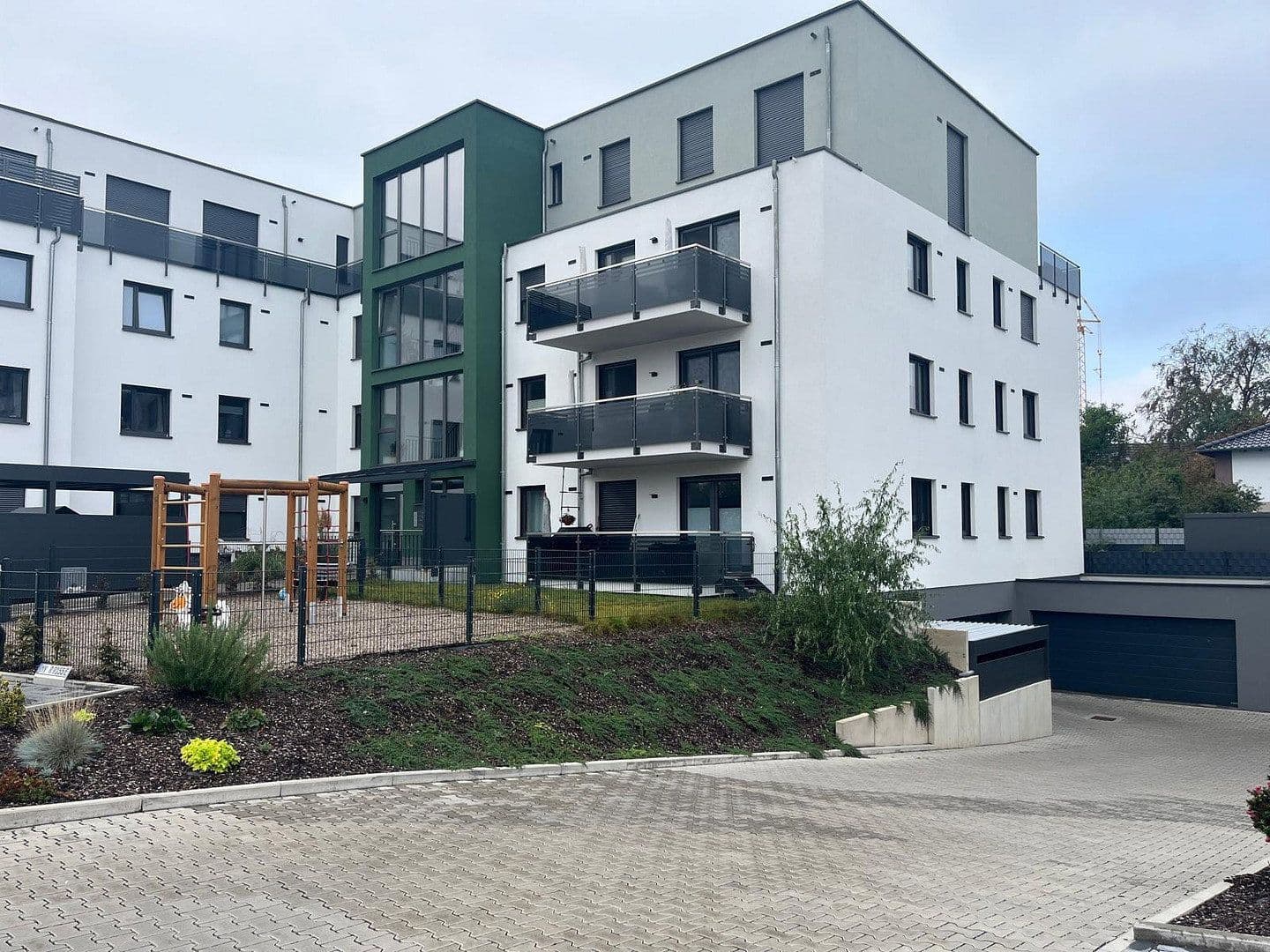 Pronájem bytu 3+1 103 m², Stadionstr.60a, Andernach, Porýní-Falc Pronájem bytu 3+1 103 m², Stadionstr.60a, Andernach, Porýní-Falc