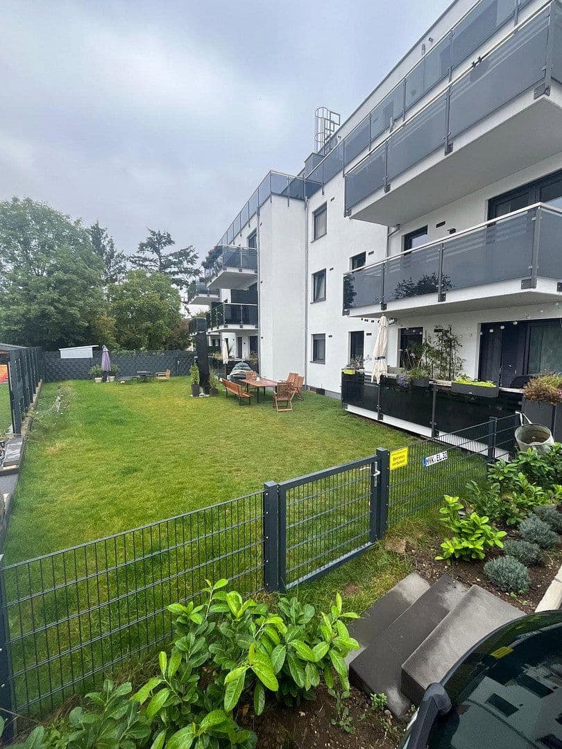 Pronájem bytu 3+1 103 m², Stadionstr.60a, Andernach, Porýní-Falc Pronájem bytu 3+1 103 m², Stadionstr.60a, Andernach, Porýní-Falc