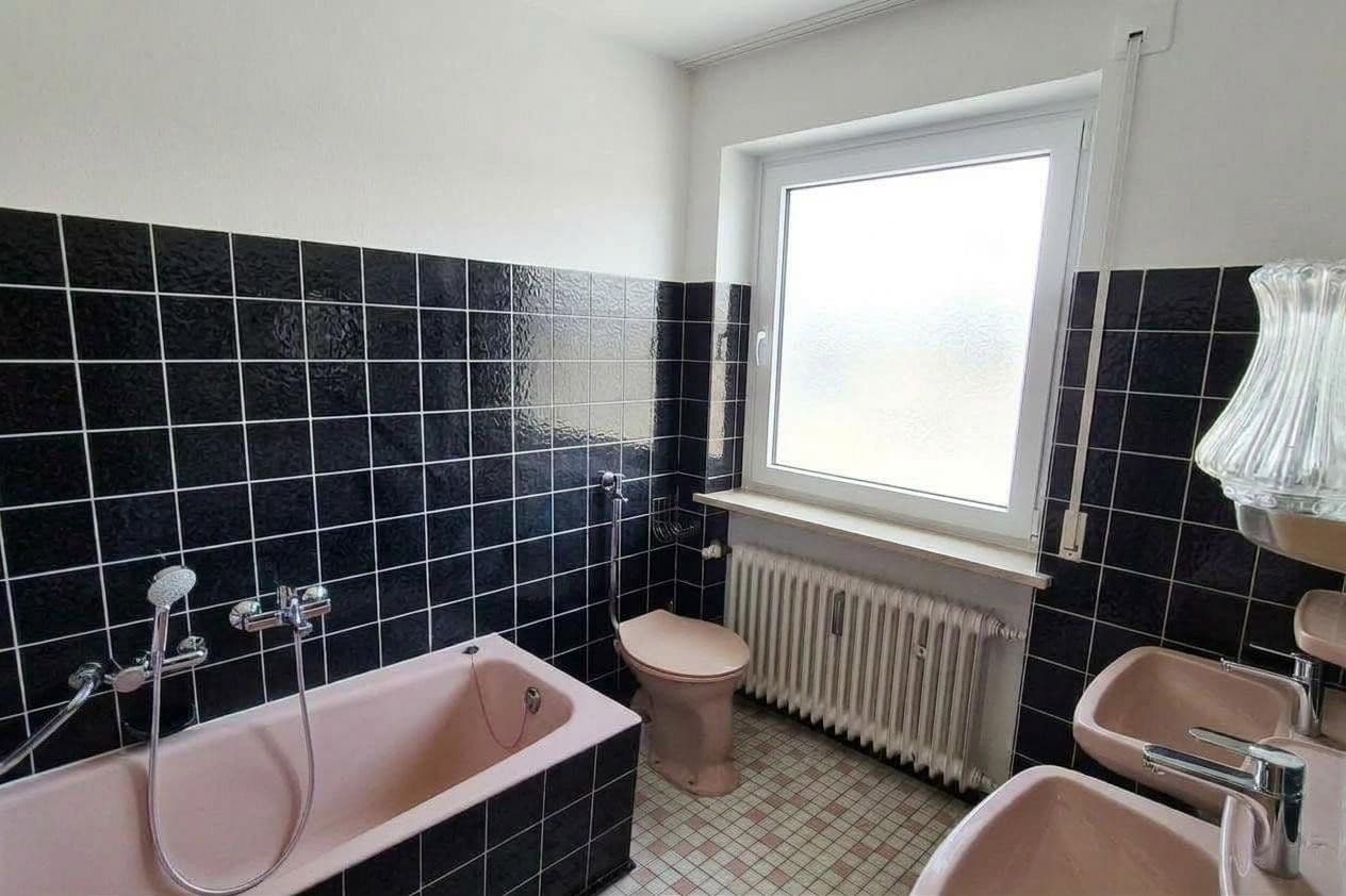 Pronájem bytu 4+1 105 m², Traunsdorferstr. 23, Traunstein, Bavorsko Pronájem bytu 4+1 105 m², Traunsdorferstr. 23, Traunstein, Bavorsko