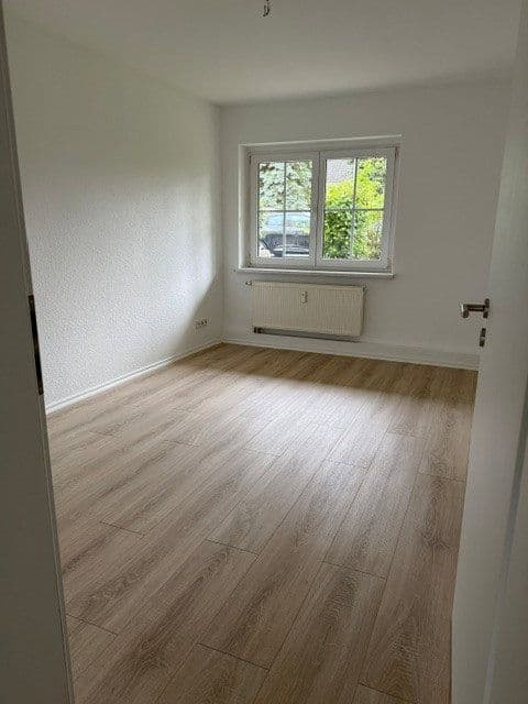 Pronájem bytu 3+1 59 m², Alfred-Dengler-Str. 16, Eberswalde, Braniborsko Pronájem bytu 3+1 59 m², Alfred-Dengler-Str. 16, Eberswalde, Braniborsko
