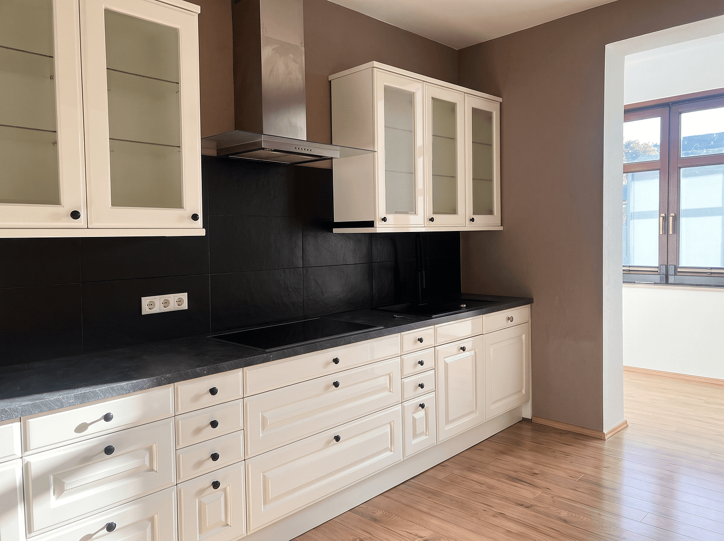Pronájem bytu 5+1 157 m², Waren (Müritz), Mecklenburg-Vorpommern Pronájem bytu 5+1 157 m², Waren (Müritz), Mecklenburg-Vorpommern