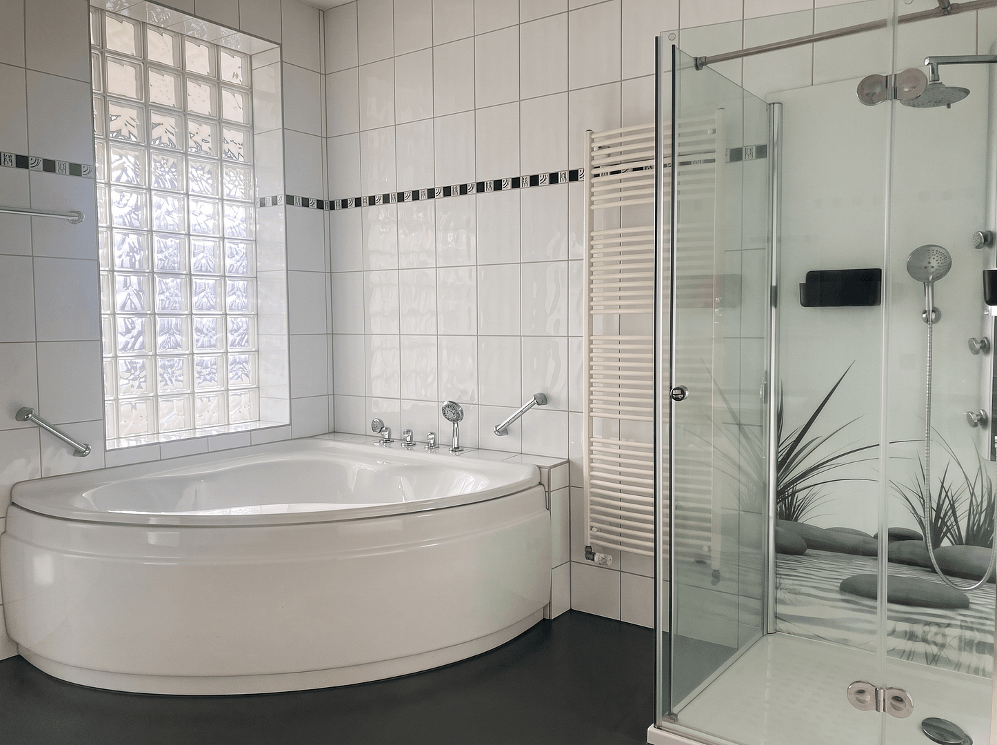 Pronájem bytu 5+1 157 m², Waren (Müritz), Mecklenburg-Vorpommern Pronájem bytu 5+1 157 m², Waren (Müritz), Mecklenburg-Vorpommern