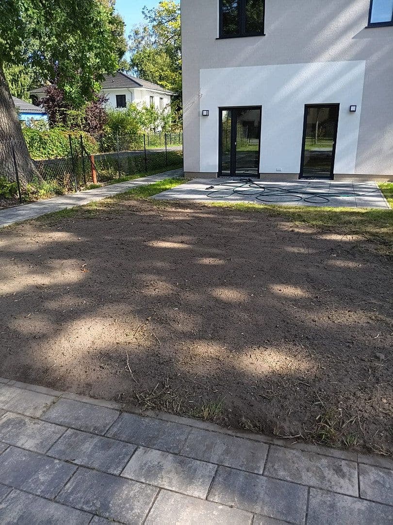 Prodej domu 150 m², pozemek 520 m², Finkenweg 16a, Falkensee, Braniborsko Prodej domu 150 m², pozemek 520 m², Finkenweg 16a, Falkensee, Braniborsko
