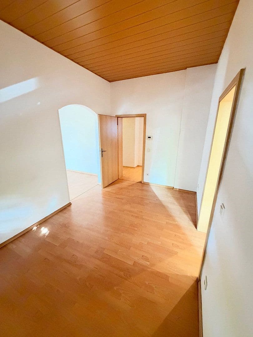 Pronájem bytu 3+kk 77 m², Krefeld, Severní Porýní-Vestfálsko Pronájem bytu 3+kk 77 m², Krefeld, Severní Porýní-Vestfálsko