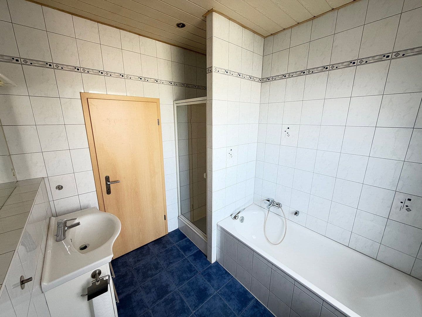 Pronájem bytu 3+kk 77 m², Krefeld, Severní Porýní-Vestfálsko Pronájem bytu 3+kk 77 m², Krefeld, Severní Porýní-Vestfálsko