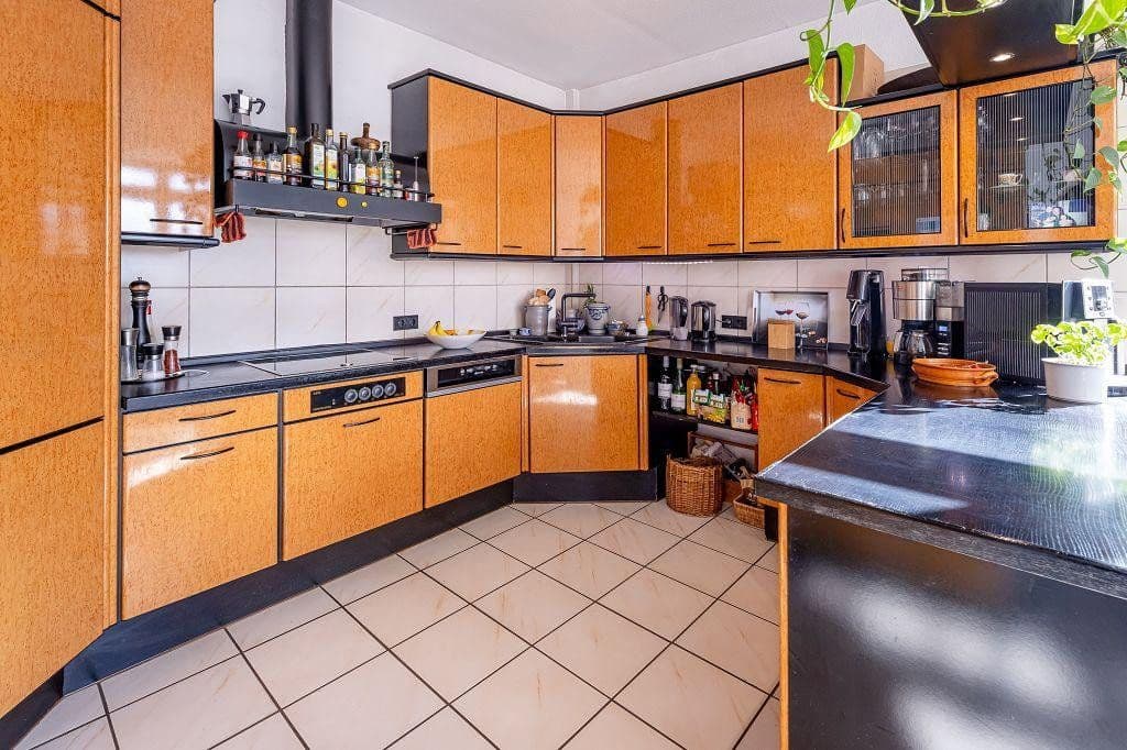 Pronájem bytu 6+1 175 m², Pfaugasse 30, Oppenheim, Porýní-Falc Pronájem bytu 6+1 175 m², Pfaugasse 30, Oppenheim, Porýní-Falc