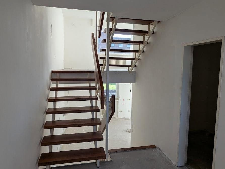 Prodej domu 131 m², pozemek 213 m², Greven, Severní Porýní-Vestfálsko Prodej domu 131 m², pozemek 213 m², Greven, Severní Porýní-Vestfálsko