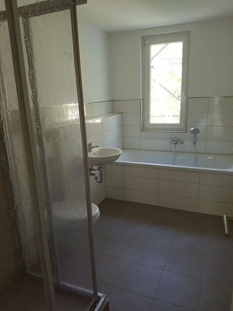 Pronájem bytu 3+1 60 m², Magdeburg, Sasko-Anhaltsko Pronájem bytu 3+1 60 m², Magdeburg, Sasko-Anhaltsko