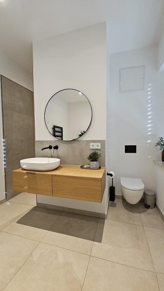 Prodej domu 261 m², pozemek 700 m², Oberfrohnaer Str. 135, Chemnitz, Sasko Prodej domu 261 m², pozemek 700 m², Oberfrohnaer Str. 135, Chemnitz, Sasko