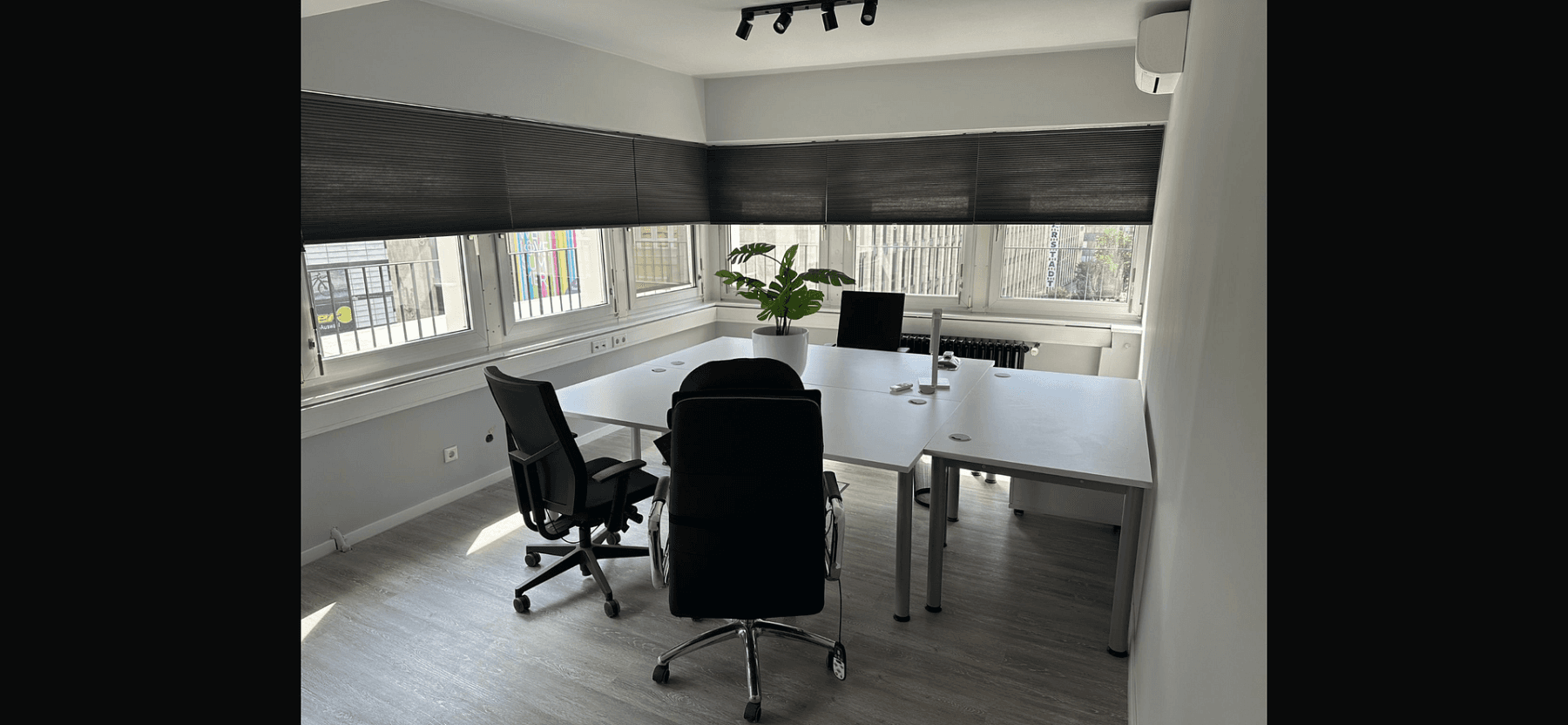 Pronájem kanceláře 115 m², Schadowstrasse 74, Düsseldorf, Severní Porýní-Vestfálsko Pronájem kanceláře 115 m², Schadowstrasse 74, Düsseldorf, Severní Porýní-Vestfálsko
