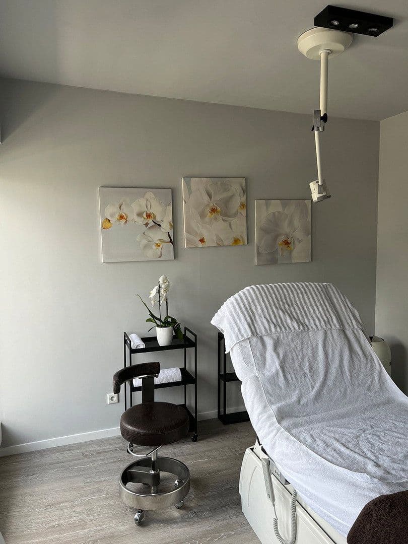 Pronájem kanceláře 115 m², Schadowstrasse 74, Düsseldorf, Severní Porýní-Vestfálsko Pronájem kanceláře 115 m², Schadowstrasse 74, Düsseldorf, Severní Porýní-Vestfálsko