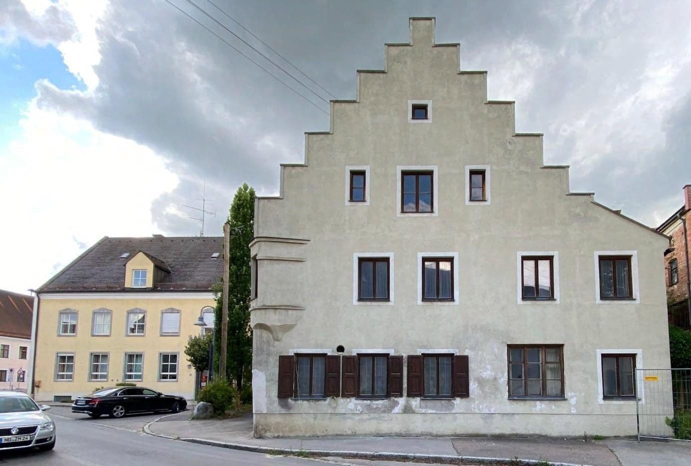 Prodej domu 1.080 m², pozemek 1.080 m², Neuburgerstr. 3, Hohenwart, Bavorsko Prodej domu 1.080 m², pozemek 1.080 m², Neuburgerstr. 3, Hohenwart, Bavorsko