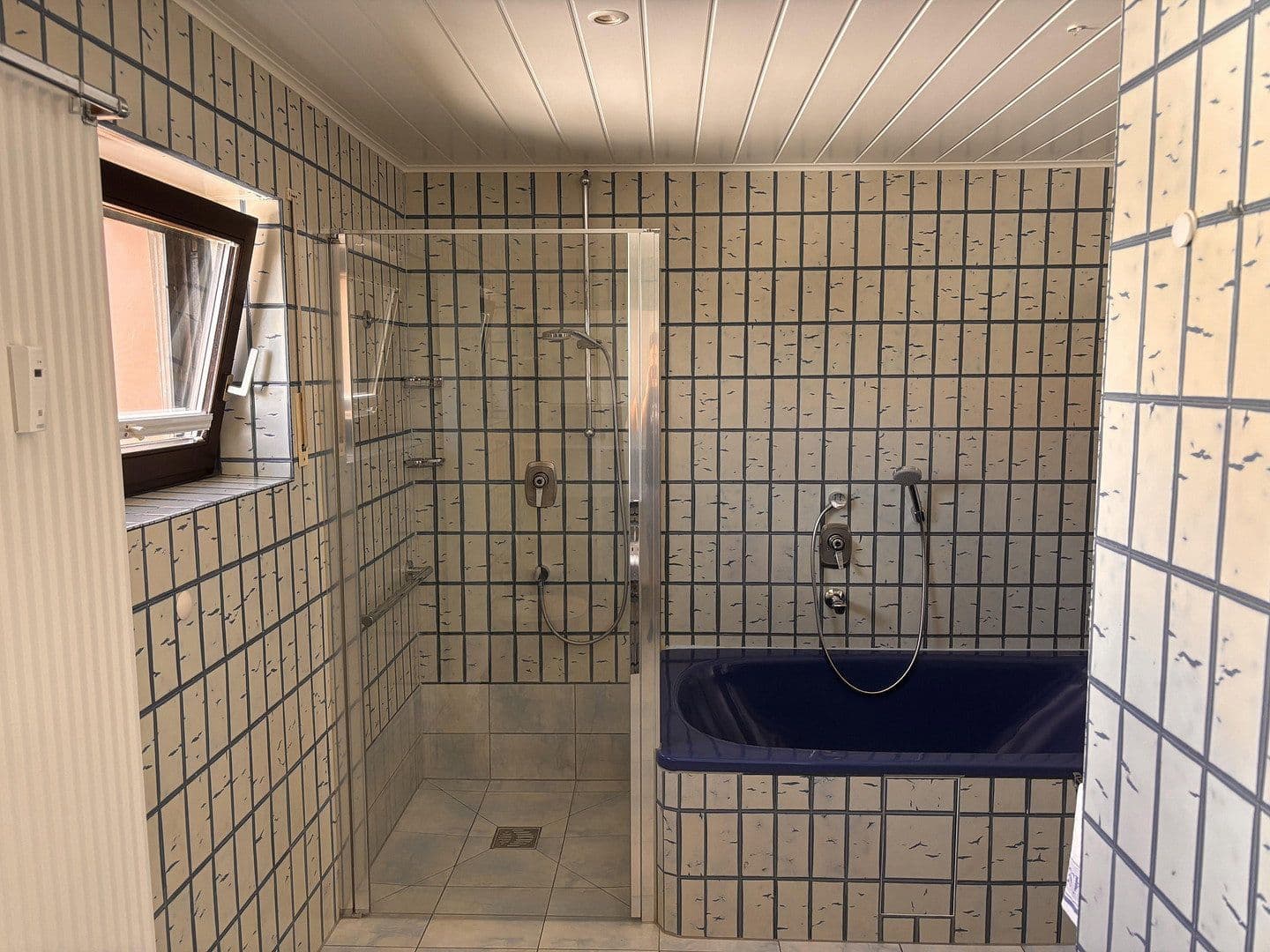 Pronájem bytu 5+1 196 m², Baden-Baden, Bádensko-Württembersko Pronájem bytu 5+1 196 m², Baden-Baden, Bádensko-Württembersko