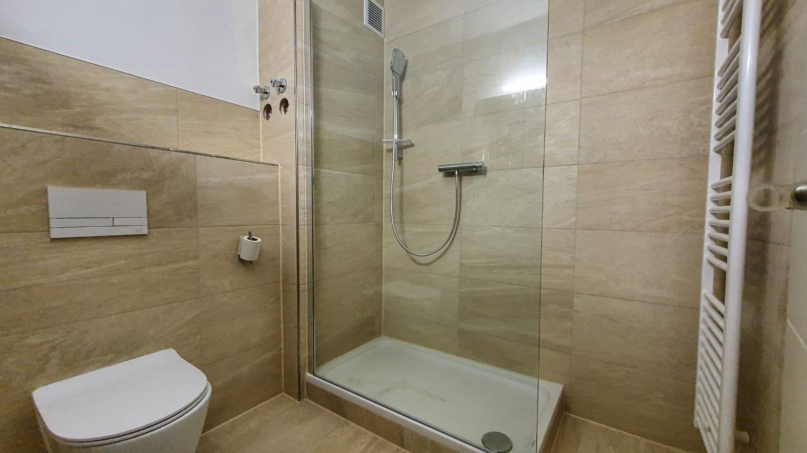 Pronájem bytu 1+1 40 m², Stuttgarter Straße 23, Leonberg, Bádensko-Württembersko Pronájem bytu 1+1 40 m², Stuttgarter Straße 23, Leonberg, Bádensko-Württembersko
