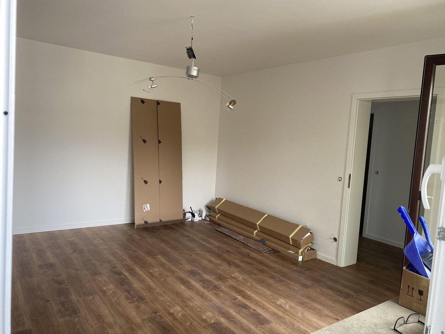 Pronájem bytu 1+1 40 m², Stuttgarter Straße 23, Leonberg, Bádensko-Württembersko Pronájem bytu 1+1 40 m², Stuttgarter Straße 23, Leonberg, Bádensko-Württembersko