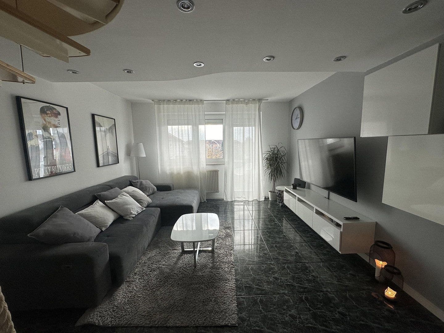 Pronájem bytu 4+1 108 m², Ludwigshafen, Porýní-Falc Pronájem bytu 4+1 108 m², Ludwigshafen, Porýní-Falc
