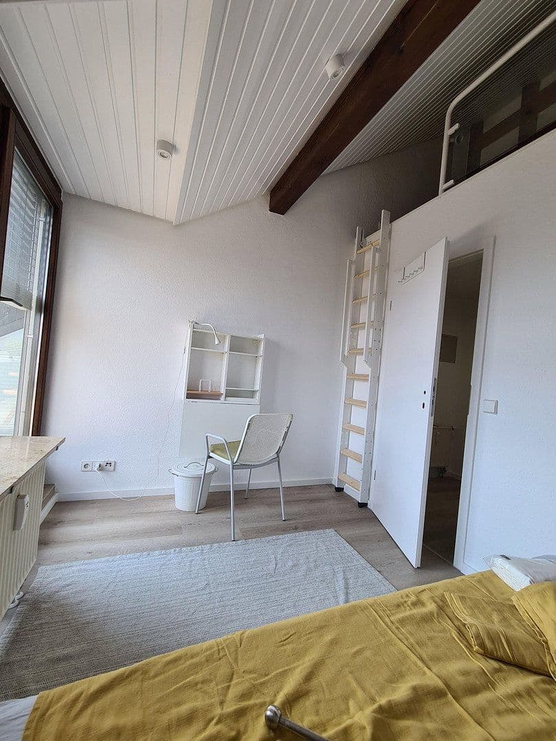 Pronájem bytu 2+1 53 m², Leinfelden-Echterdingen, Bádensko-Württembersko Pronájem bytu 2+1 53 m², Leinfelden-Echterdingen, Bádensko-Württembersko
