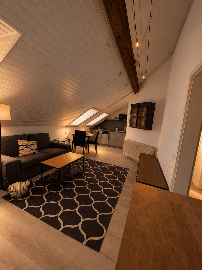 Pronájem bytu 2+1 53 m², Leinfelden-Echterdingen, Bádensko-Württembersko Pronájem bytu 2+1 53 m², Leinfelden-Echterdingen, Bádensko-Württembersko