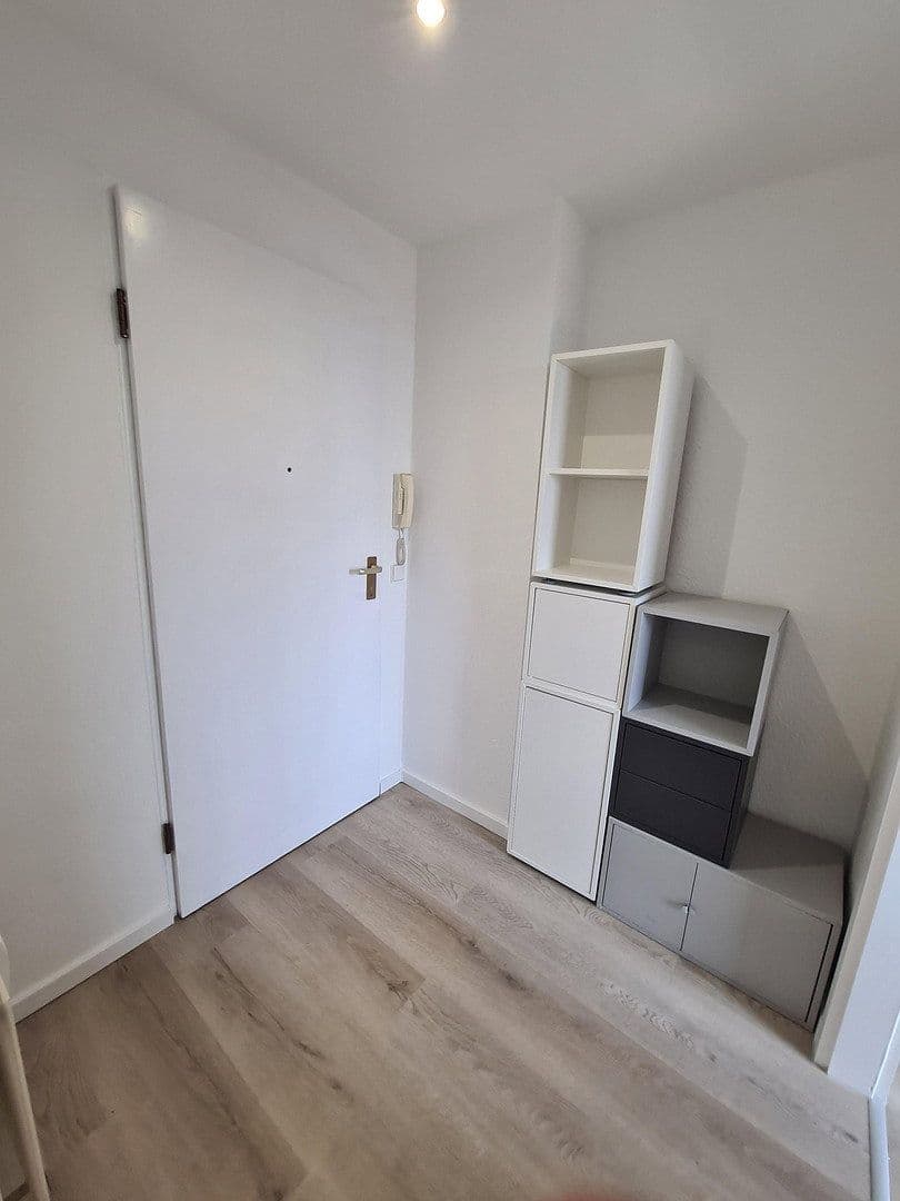 Pronájem bytu 2+1 53 m², Leinfelden-Echterdingen, Bádensko-Württembersko Pronájem bytu 2+1 53 m², Leinfelden-Echterdingen, Bádensko-Württembersko