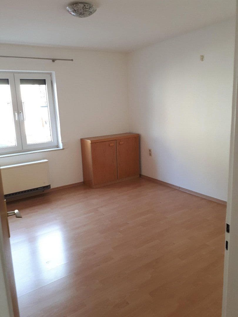 Pronájem bytu 3+1 63 m², Oberndorf am Neckar, Bádensko-Württembersko Pronájem bytu 3+1 63 m², Oberndorf am Neckar, Bádensko-Württembersko