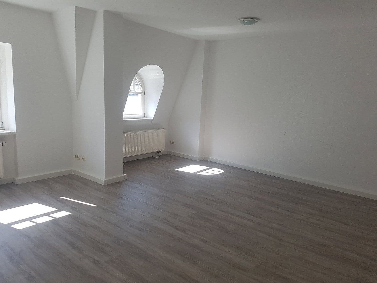 Prodej domu 423 m², pozemek 170 m², Innere Schneeberger Straße 19, Cvikov, Sasko Prodej domu 423 m², pozemek 170 m², Innere Schneeberger Straße 19, Cvikov, Sasko
