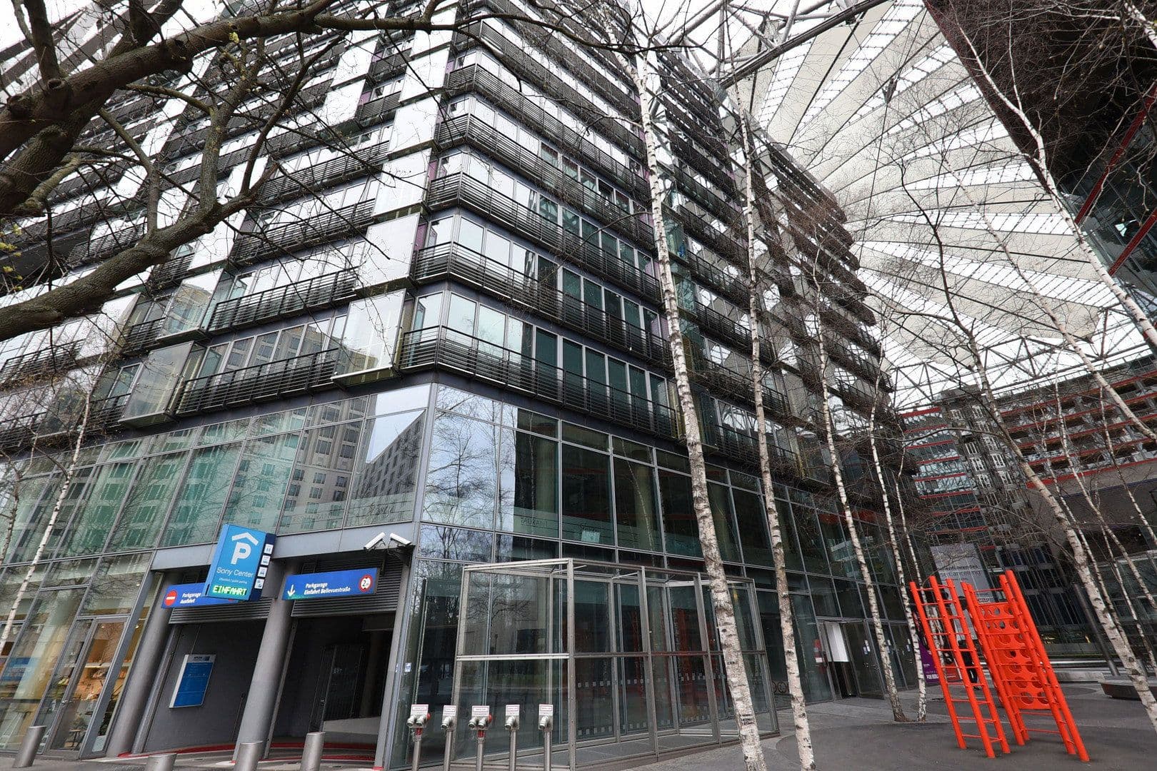 Prodej bytu 3+1 131 m², Bellevuestrasse 1, Sony Center, Berlin, Berlín Prodej bytu 3+1 131 m², Bellevuestrasse 1, Sony Center, Berlin, Berlín