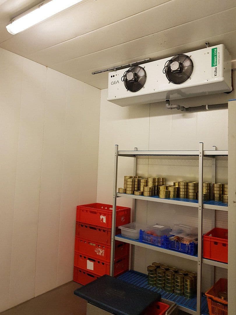 Pronájem nebytového prostoru 105 m², Bachstrasse 29, Altbach, Bádensko-Württembersko Pronájem nebytového prostoru 105 m², Bachstrasse 29, Altbach, Bádensko-Württembersko