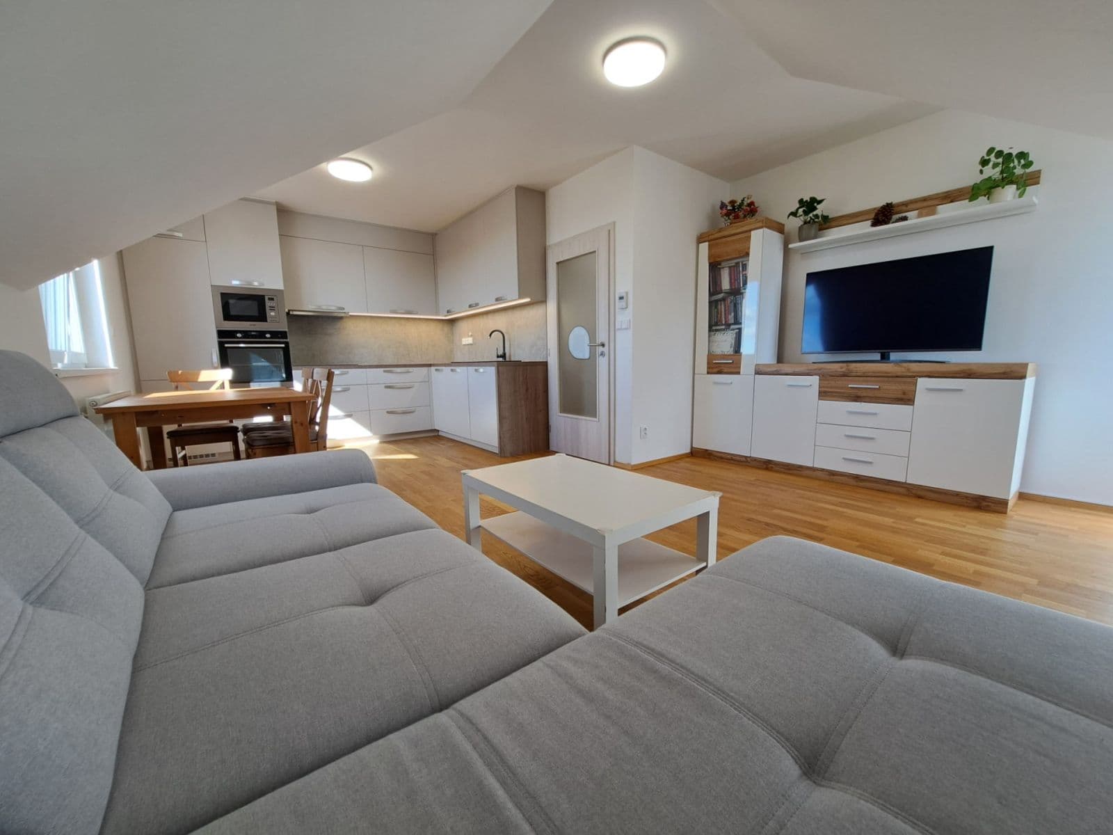 Pronájem bytu 3+kk 76 m², Želetická, Praha, Praha Pronájem bytu 3+kk 76 m², Želetická, Praha, Praha