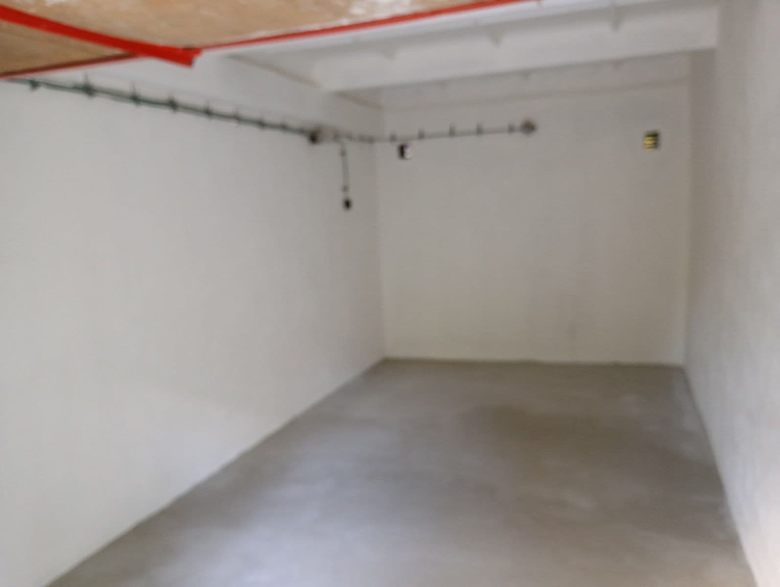 Pronájem garáže 13 m², Karlická, Černošice, Středočeský kraj Pronájem garáže 13 m², Karlická, Černošice, Středočeský kraj