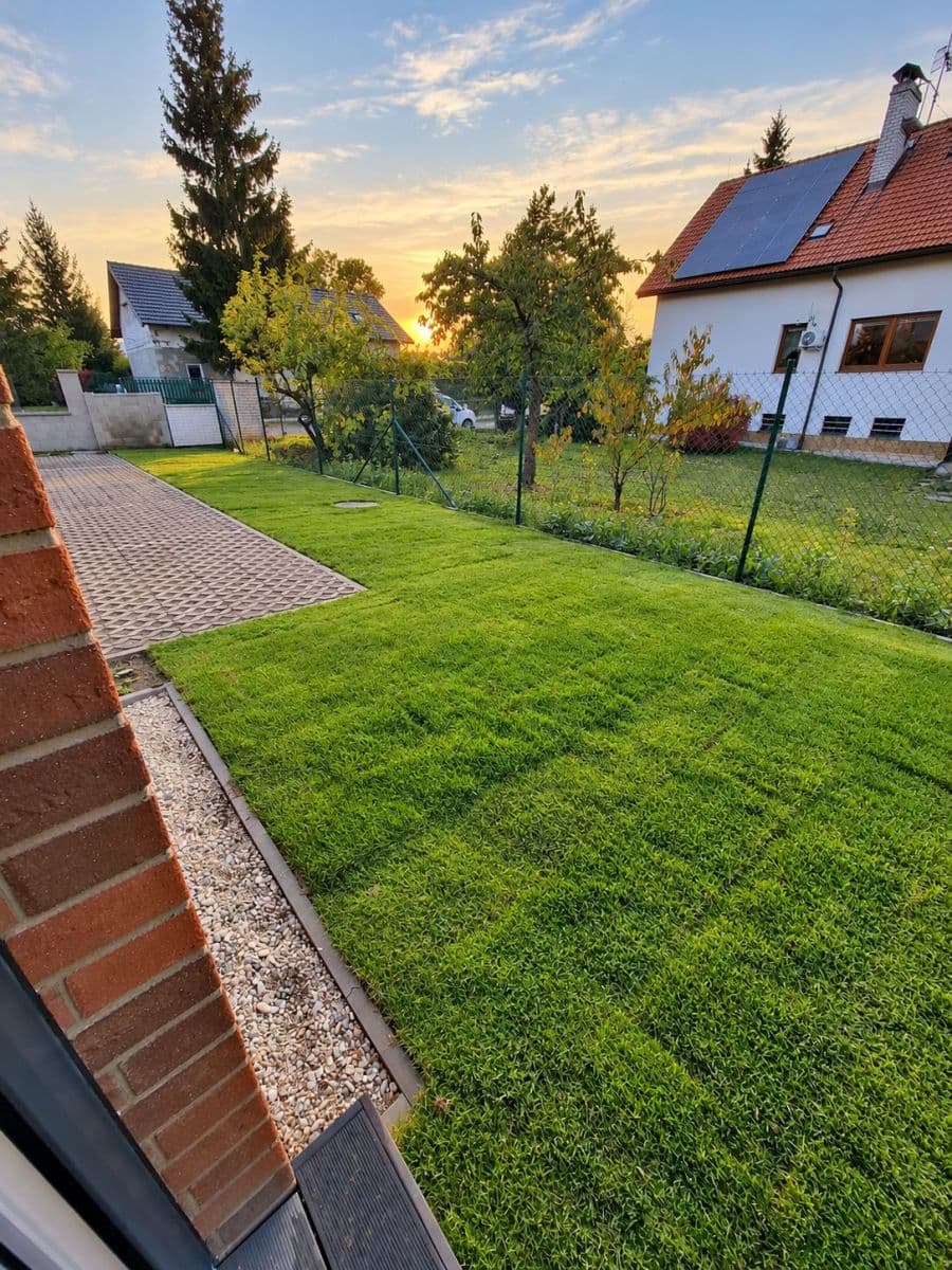 Prodej domu 67 m², pozemek 104 m², Hulická, Praha, Praha Prodej domu 67 m², pozemek 104 m², Hulická, Praha, Praha