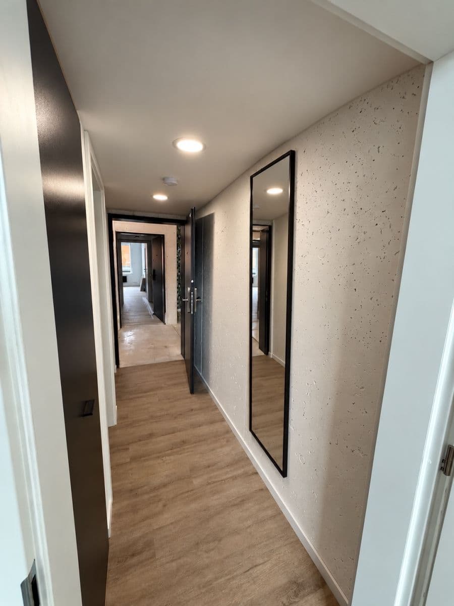 Pronájem bytu 1+kk 38 m², Mladoboleslavská, Praha, Praha Pronájem bytu 1+kk 38 m², Mladoboleslavská, Praha, Praha