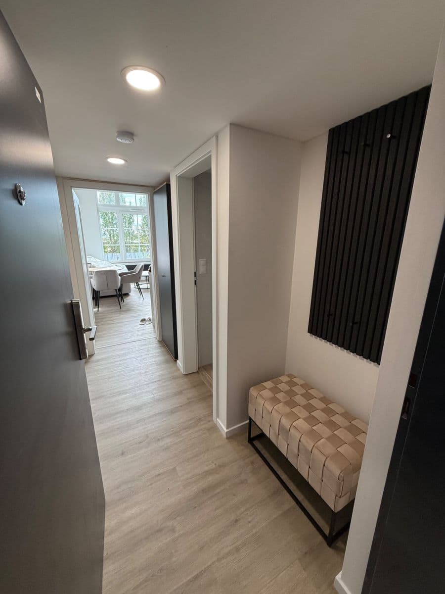 Pronájem bytu 1+kk 38 m², Mladoboleslavská, Praha, Praha Pronájem bytu 1+kk 38 m², Mladoboleslavská, Praha, Praha