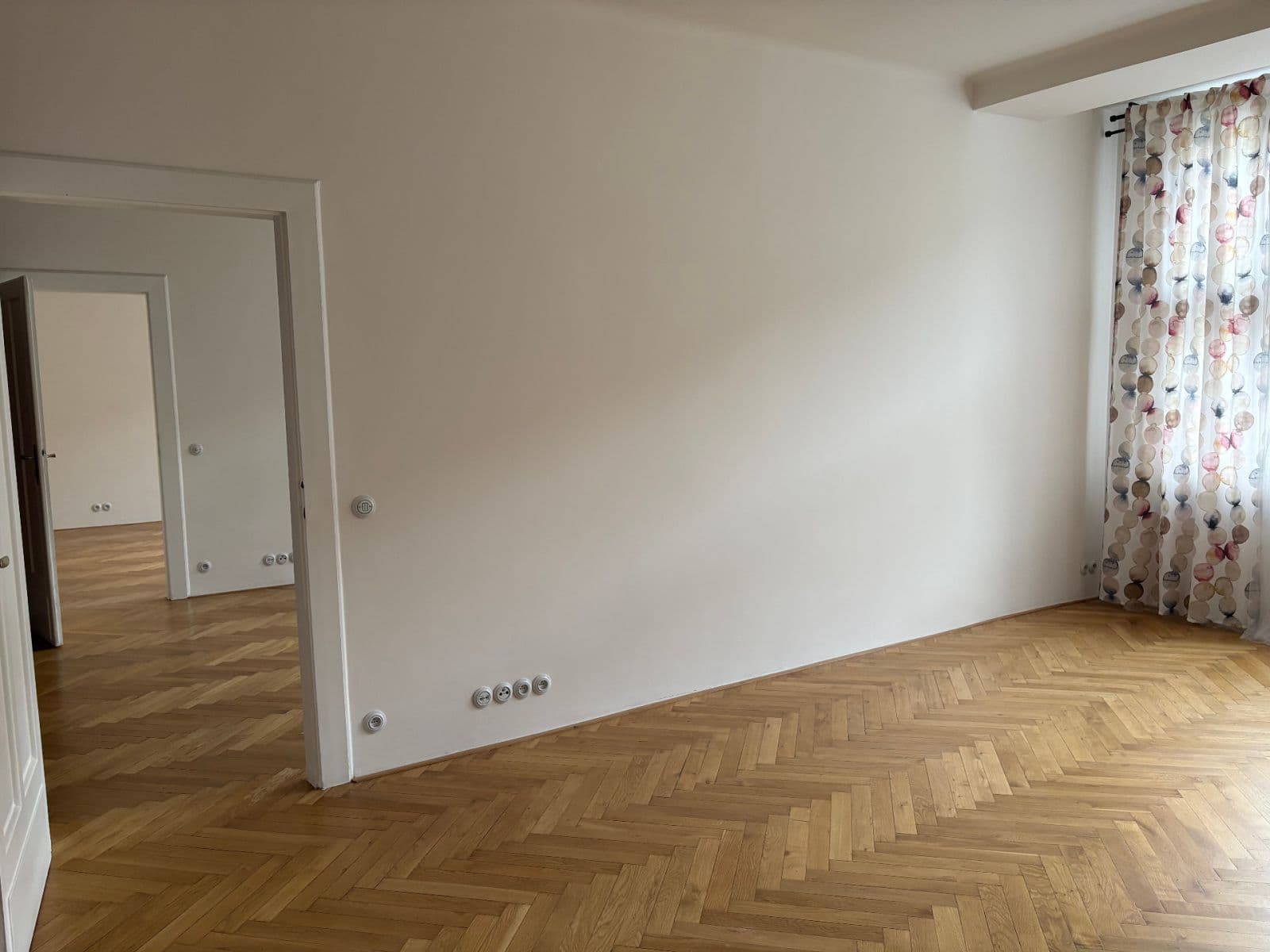 Prodej bytu 3+1 124 m², Velflíkova, Praha, Praha Prodej bytu 3+1 124 m², Velflíkova, Praha, Praha