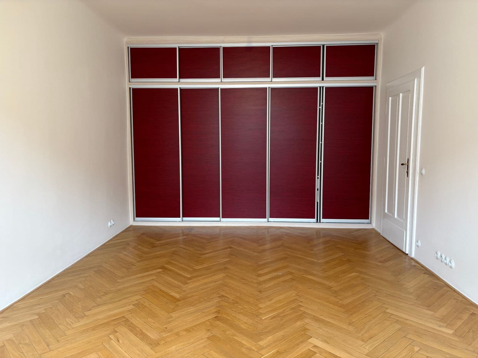 Prodej bytu 3+1 124 m², Velflíkova, Praha, Praha Prodej bytu 3+1 124 m², Velflíkova, Praha, Praha