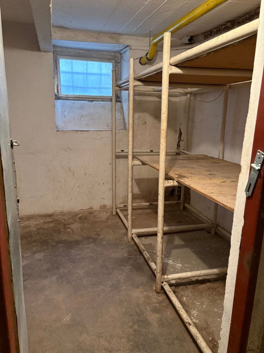 Prodej bytu 3+1 124 m², Velflíkova, Praha, Praha Prodej bytu 3+1 124 m², Velflíkova, Praha, Praha