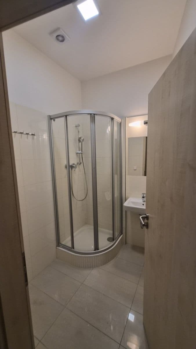 Pronájem bytu 4+kk 82 m², Husova, Brno, Jihomoravský kraj Pronájem bytu 4+kk 82 m², Husova, Brno, Jihomoravský kraj