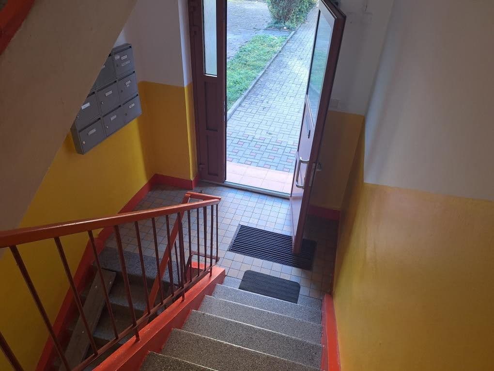 Prodej bytu 1+kk 25 m², V Zahrádkách, Most, Ústecký kraj Prodej bytu 1+kk 25 m², V Zahrádkách, Most, Ústecký kraj