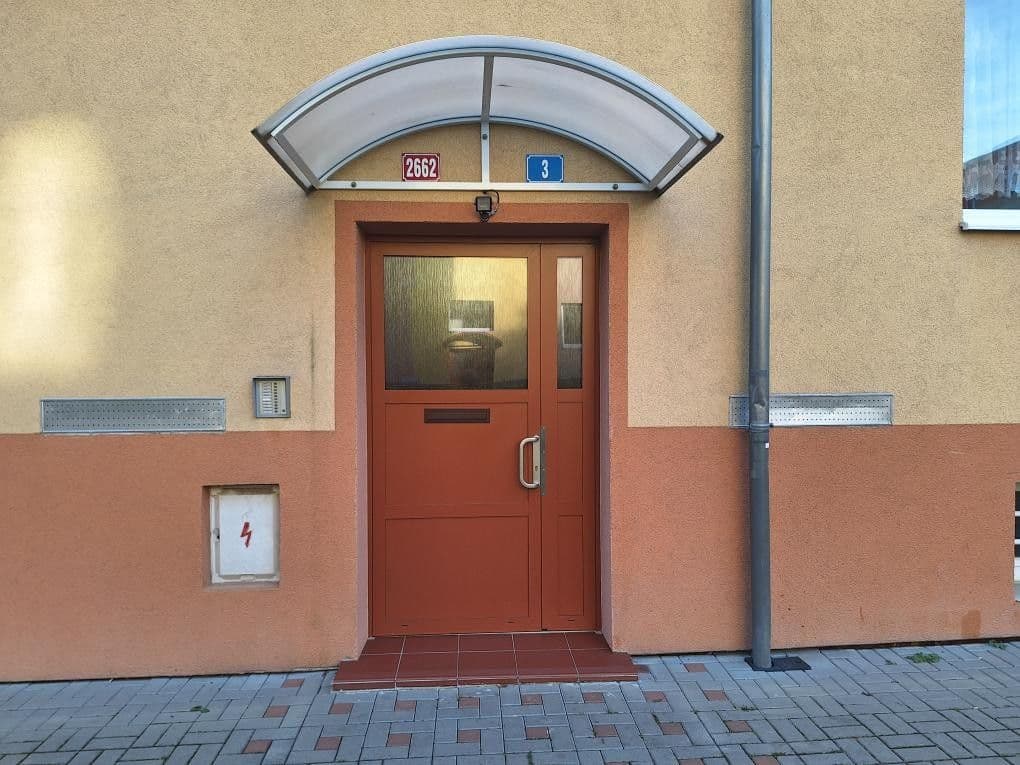 Prodej bytu 1+kk 25 m², V Zahrádkách, Most, Ústecký kraj Prodej bytu 1+kk 25 m², V Zahrádkách, Most, Ústecký kraj