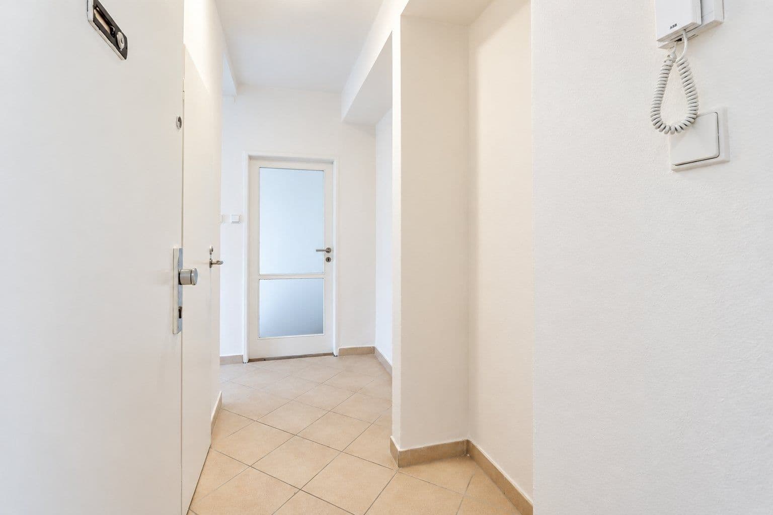 Pronájem bytu 2+1 50 m², Zelenečská, Praha, Praha Pronájem bytu 2+1 50 m², Zelenečská, Praha, Praha