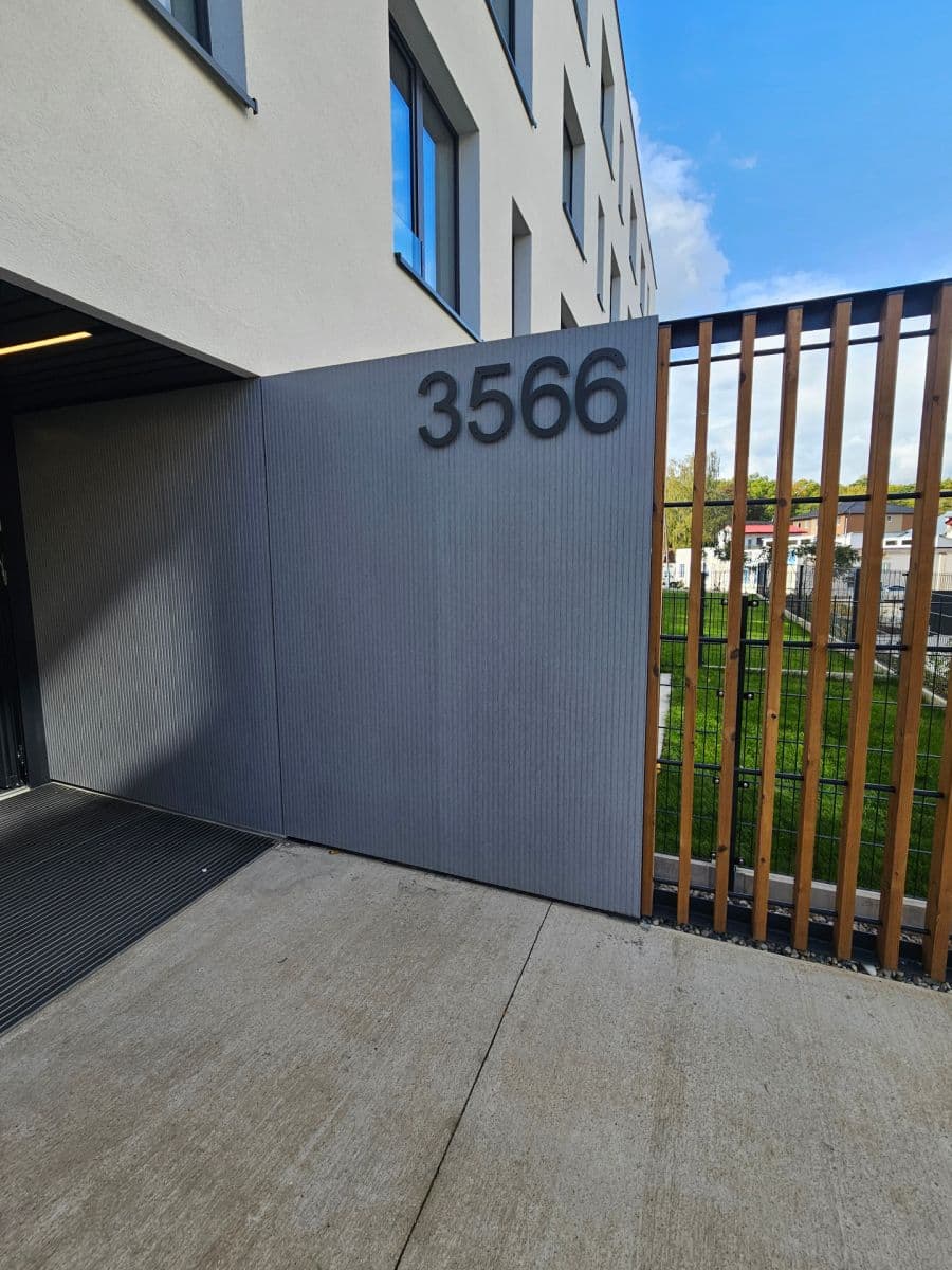 Pronájem bytu 2+kk 52 m², Kladno, Středočeský kraj Pronájem bytu 2+kk 52 m², Kladno, Středočeský kraj