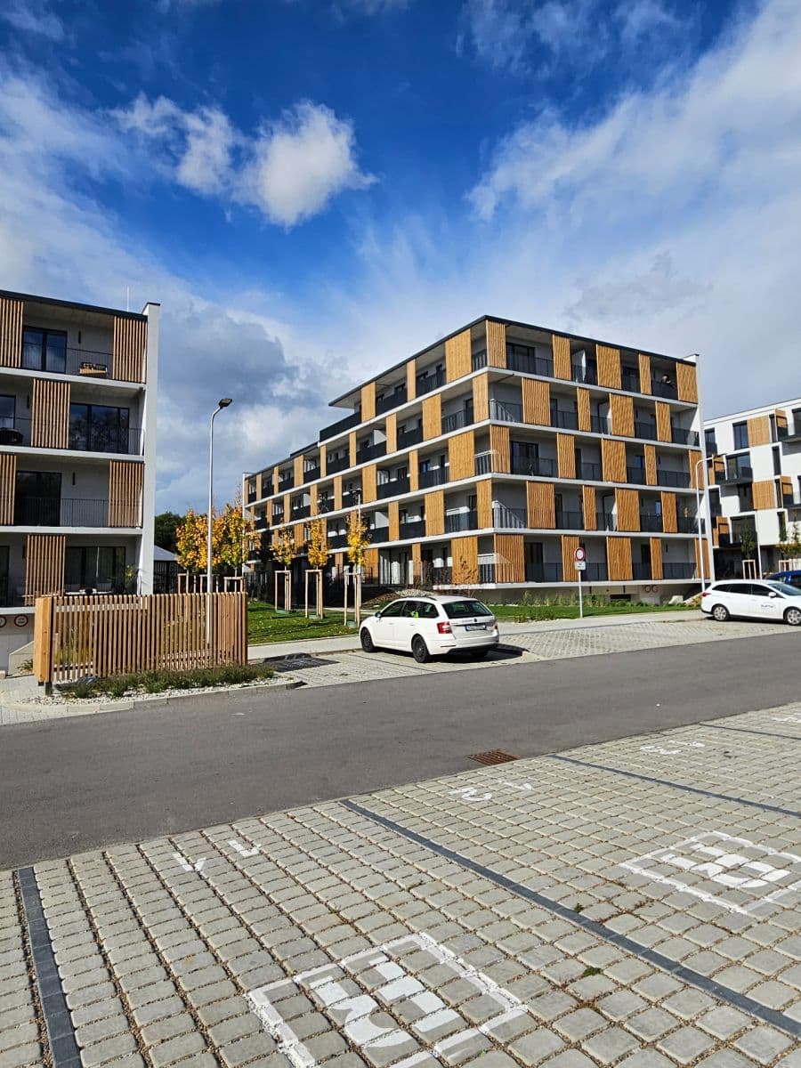 Pronájem bytu 2+kk 52 m², Kladno, Středočeský kraj Pronájem bytu 2+kk 52 m², Kladno, Středočeský kraj