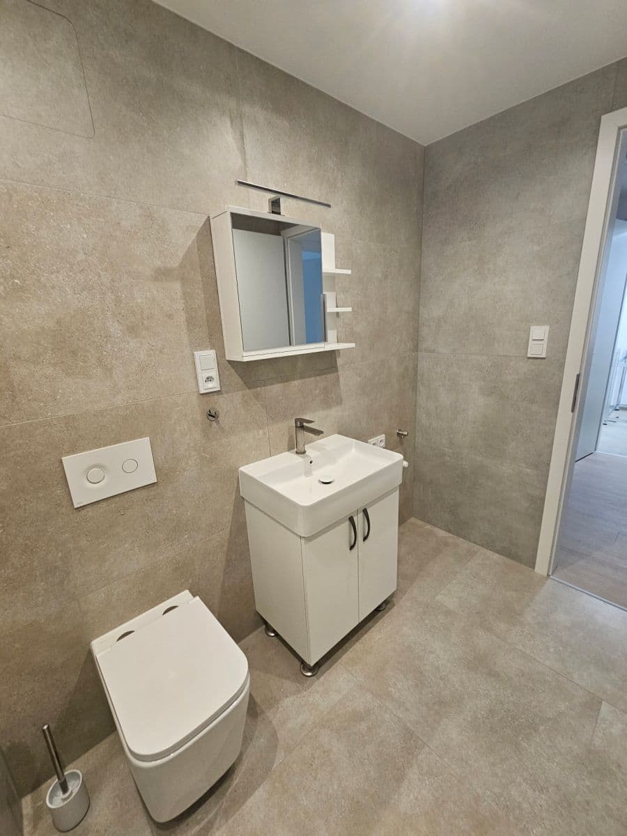 Pronájem bytu 2+kk 52 m², Kladno, Středočeský kraj Pronájem bytu 2+kk 52 m², Kladno, Středočeský kraj